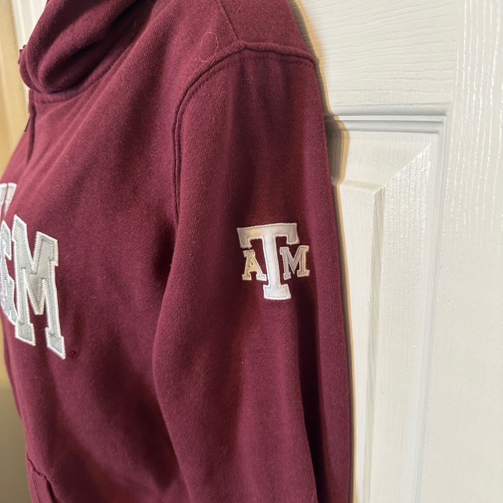Texas A&M Bundle- NWT Women’s Medium Hoodie; NWOT Hat, 24 oz Trevis Tumbler - Picture 6 of 15